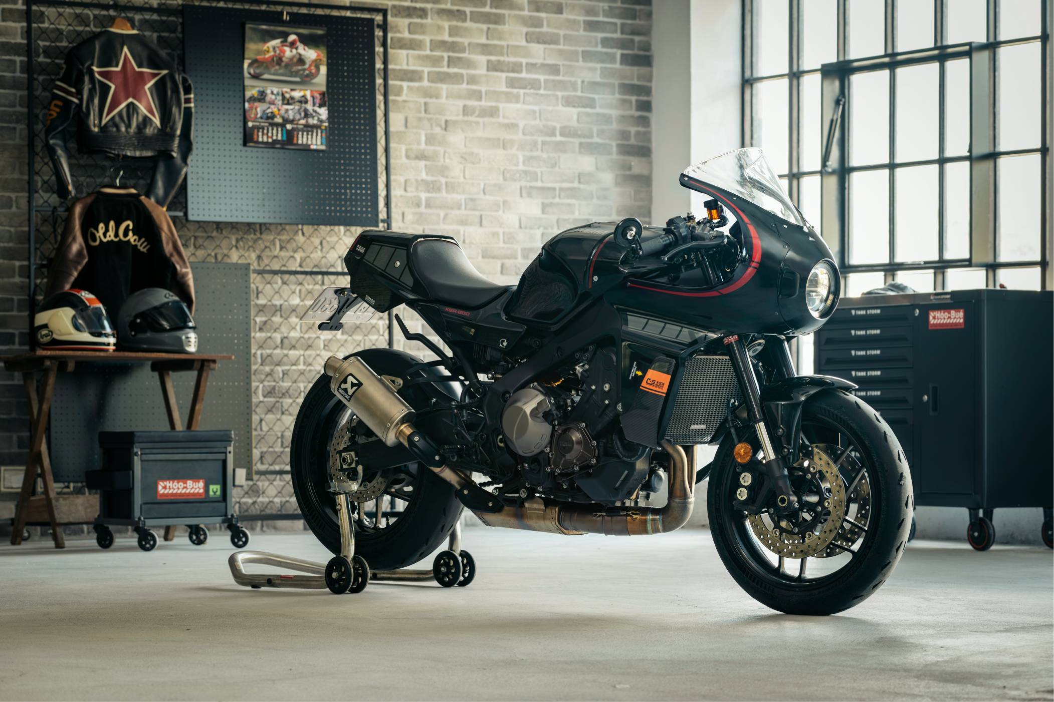 XSR900 C-S kit set (Fairing/Single seat cover/top triple tree XSR900 C-S kit set (Fairing/Single seat cover/top triple tree