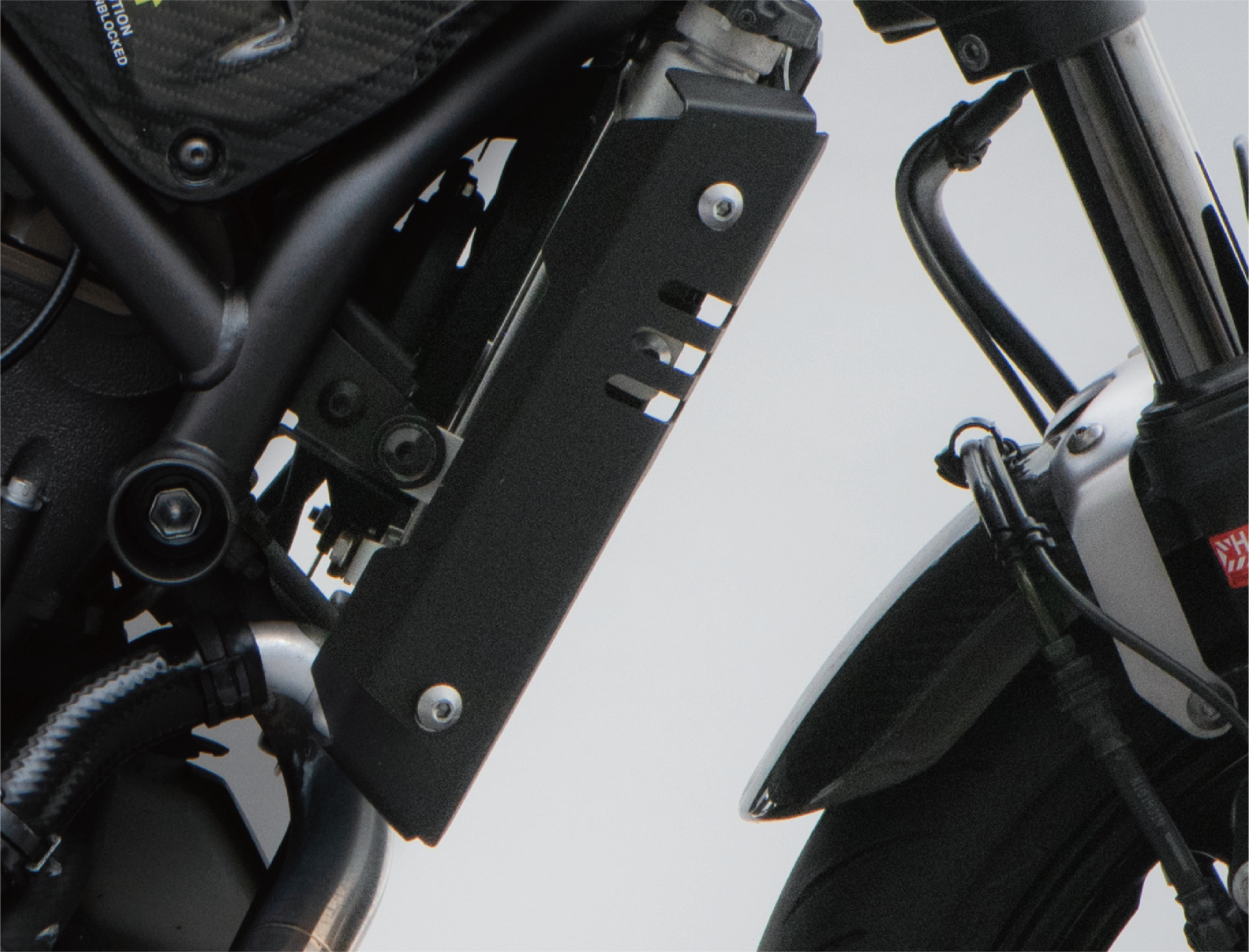 Xsr700 radiator best sale side covers